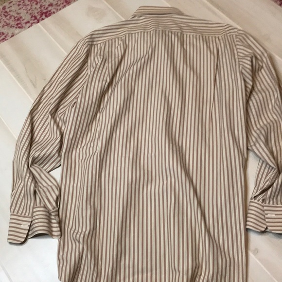 Kiton 16 1/2 - 42 button down shirt. - Picture 8 of 8